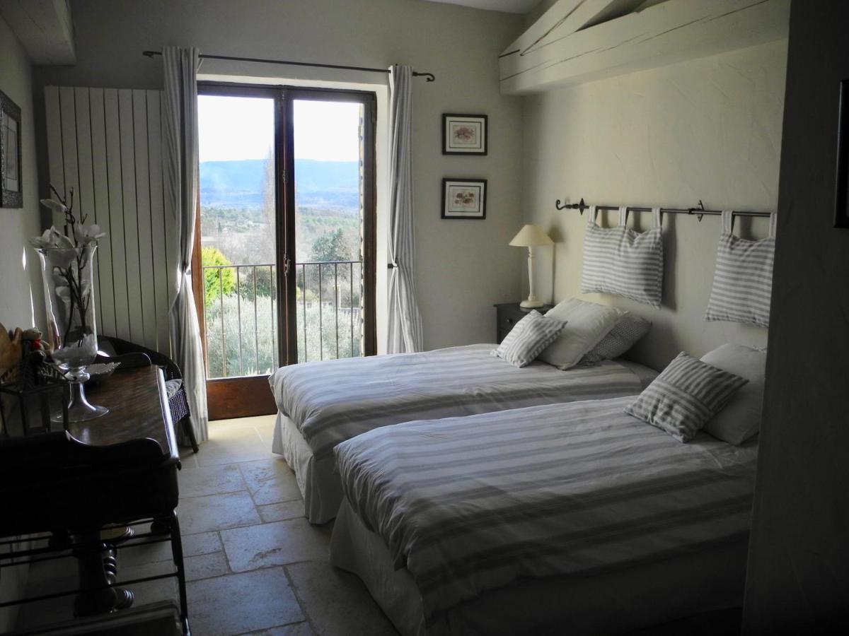 Bed and Breakfast Oustau De Piera Gordes Exterior foto